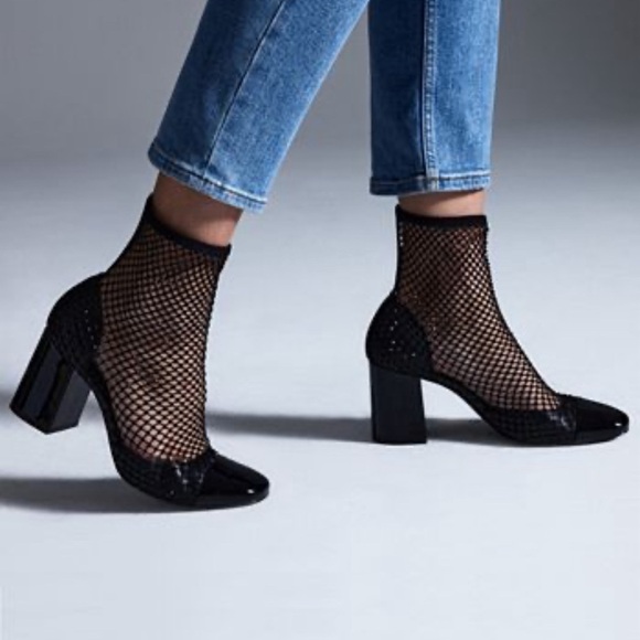 Steve Madden Shoes - Steve Madden Eleanor Mesh Pumps 6.5